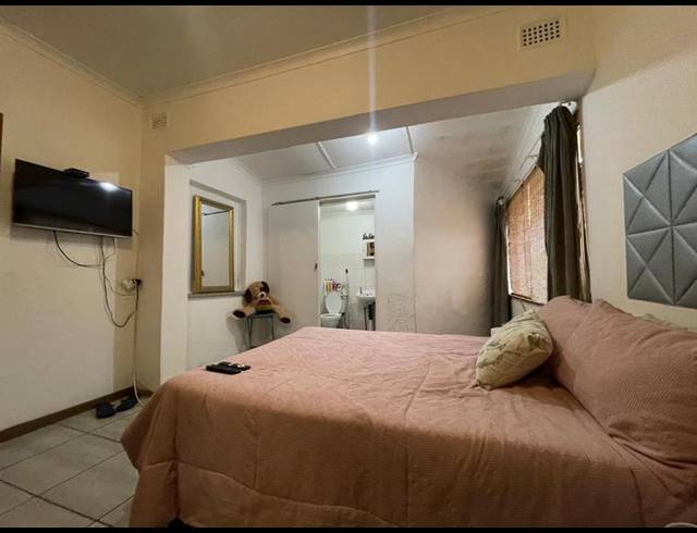 1 BEDROOM PROPERTY TO RENT IN BISLEY